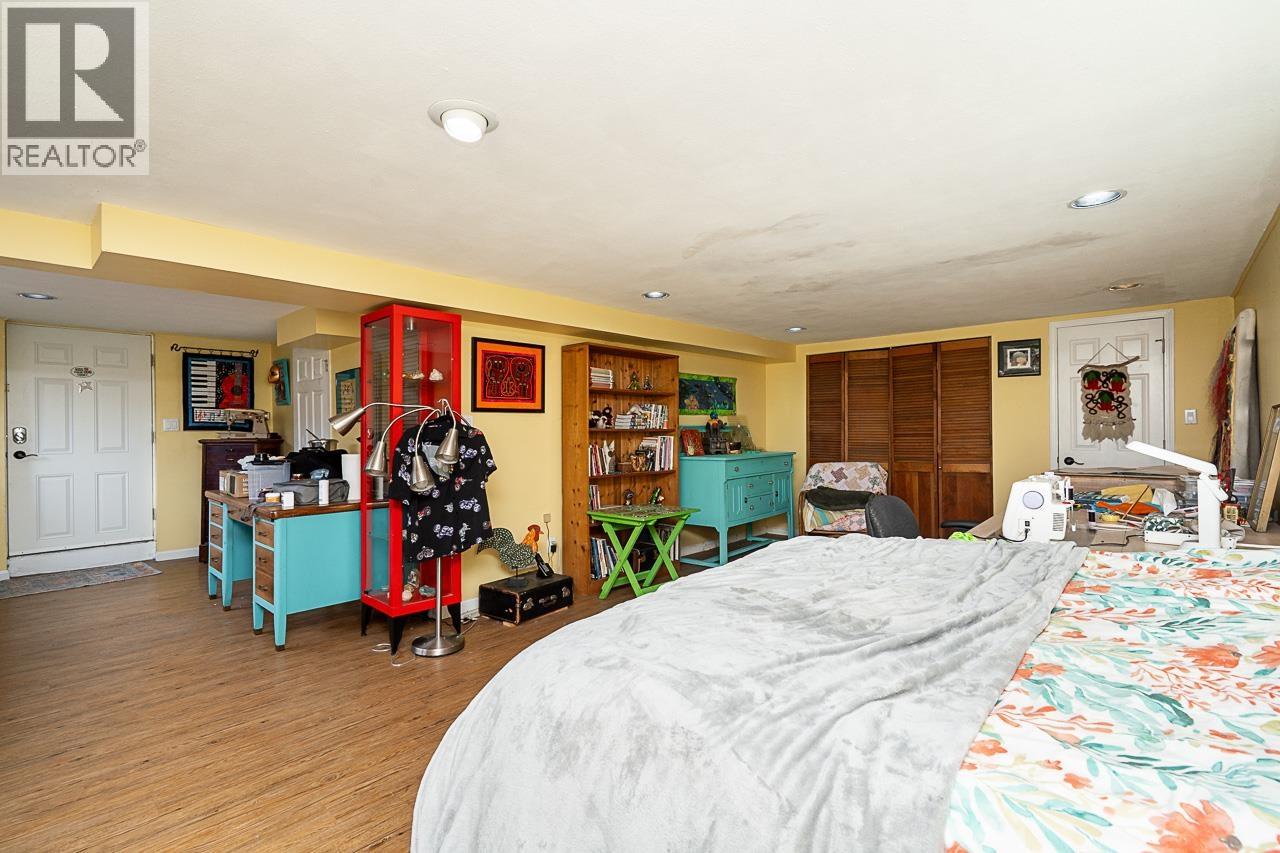 11740 Carshill Street Property Photo 27