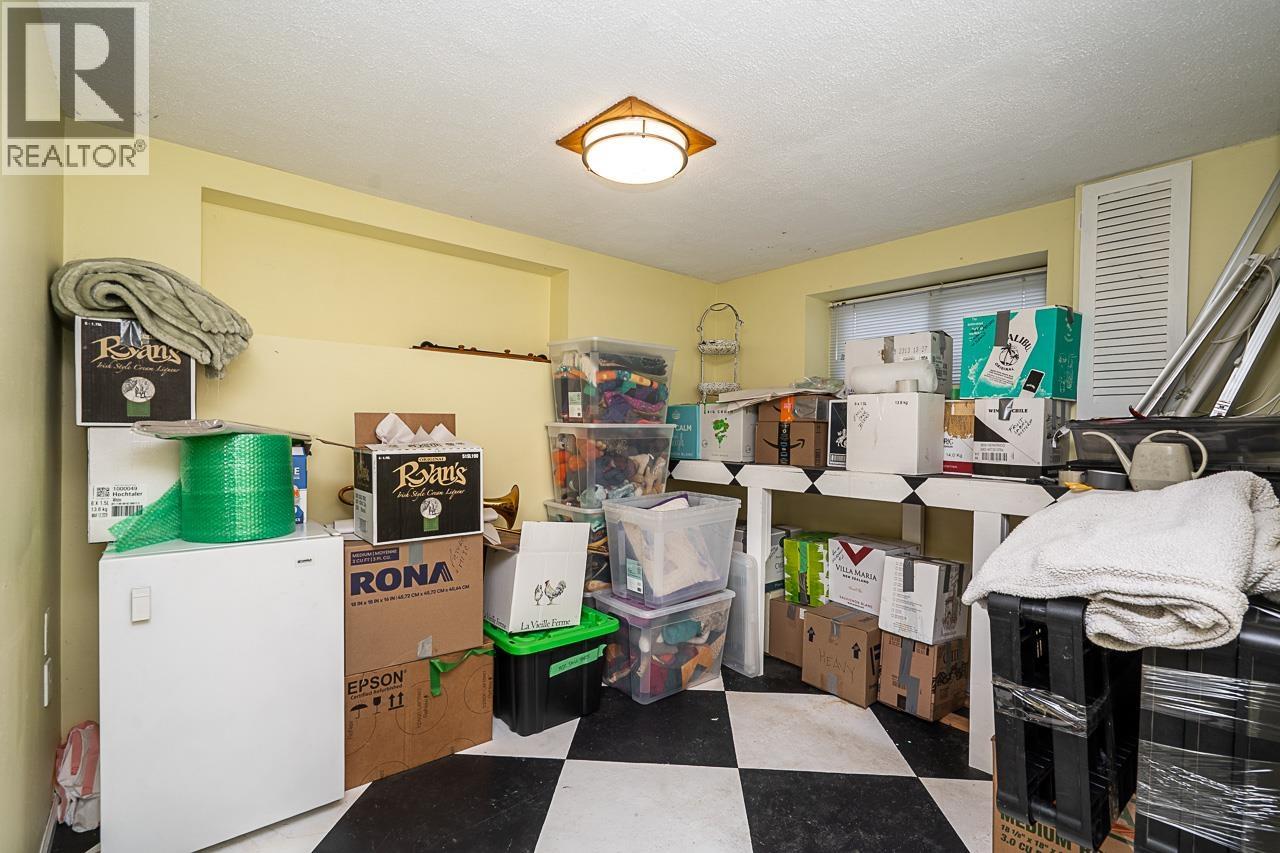 11740 Carshill Street Property Photo 29