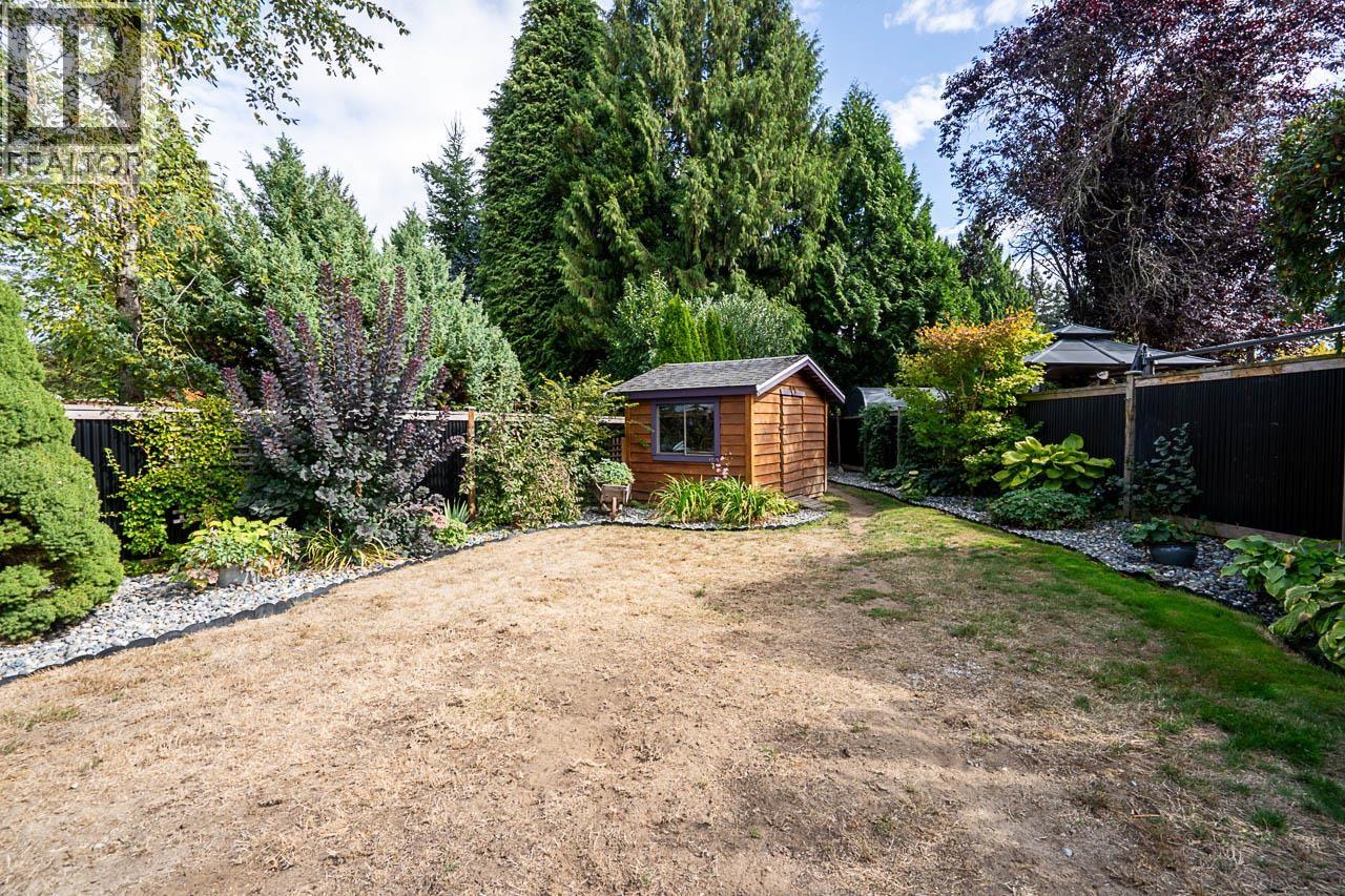 11740 Carshill Street Property Photo 36