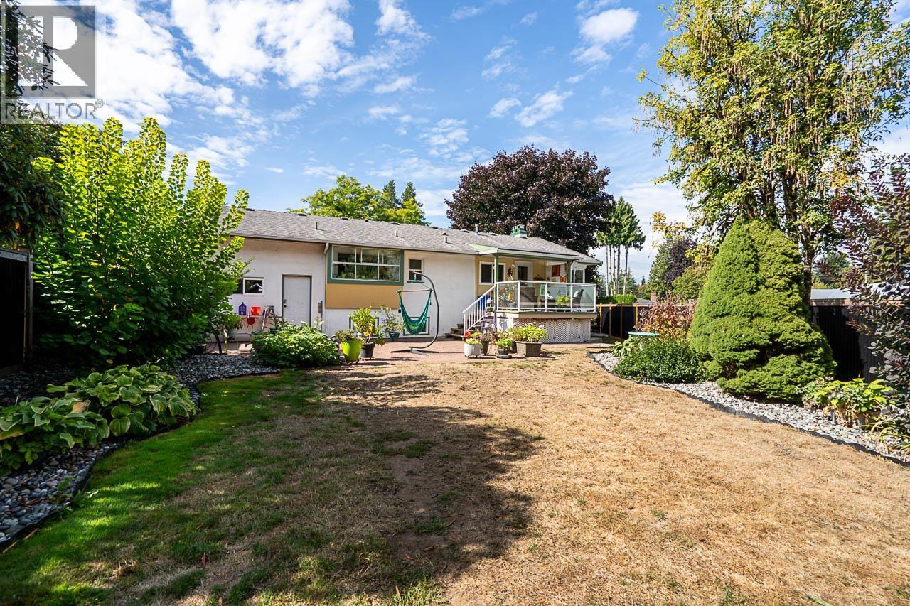 11740 Carshill Street Property Photo 38