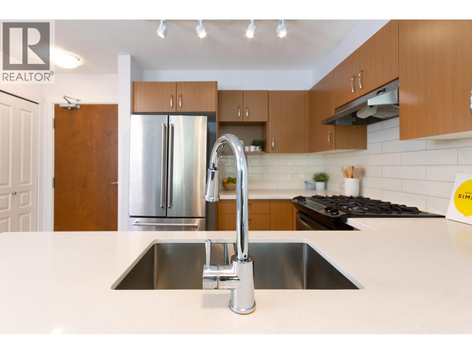 112 3105 Lincoln Avenue Property Photo 10