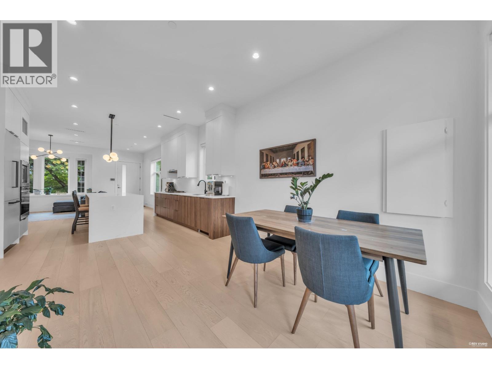 3180 Graveley Street Property Photo 12
