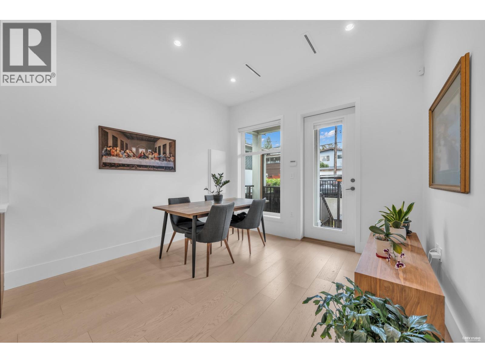 3180 Graveley Street Property Photo 14