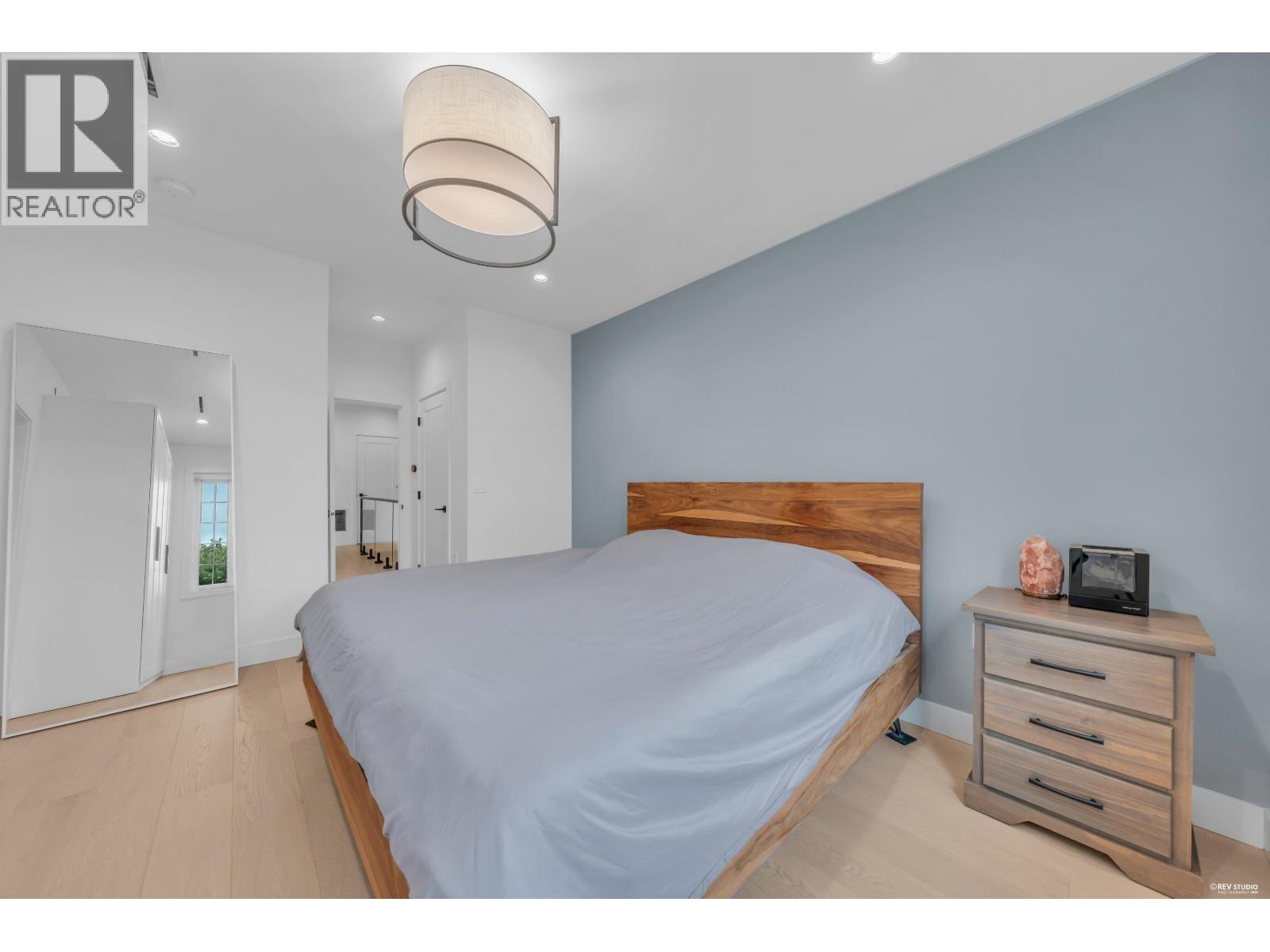 3180 Graveley Street Property Photo 16