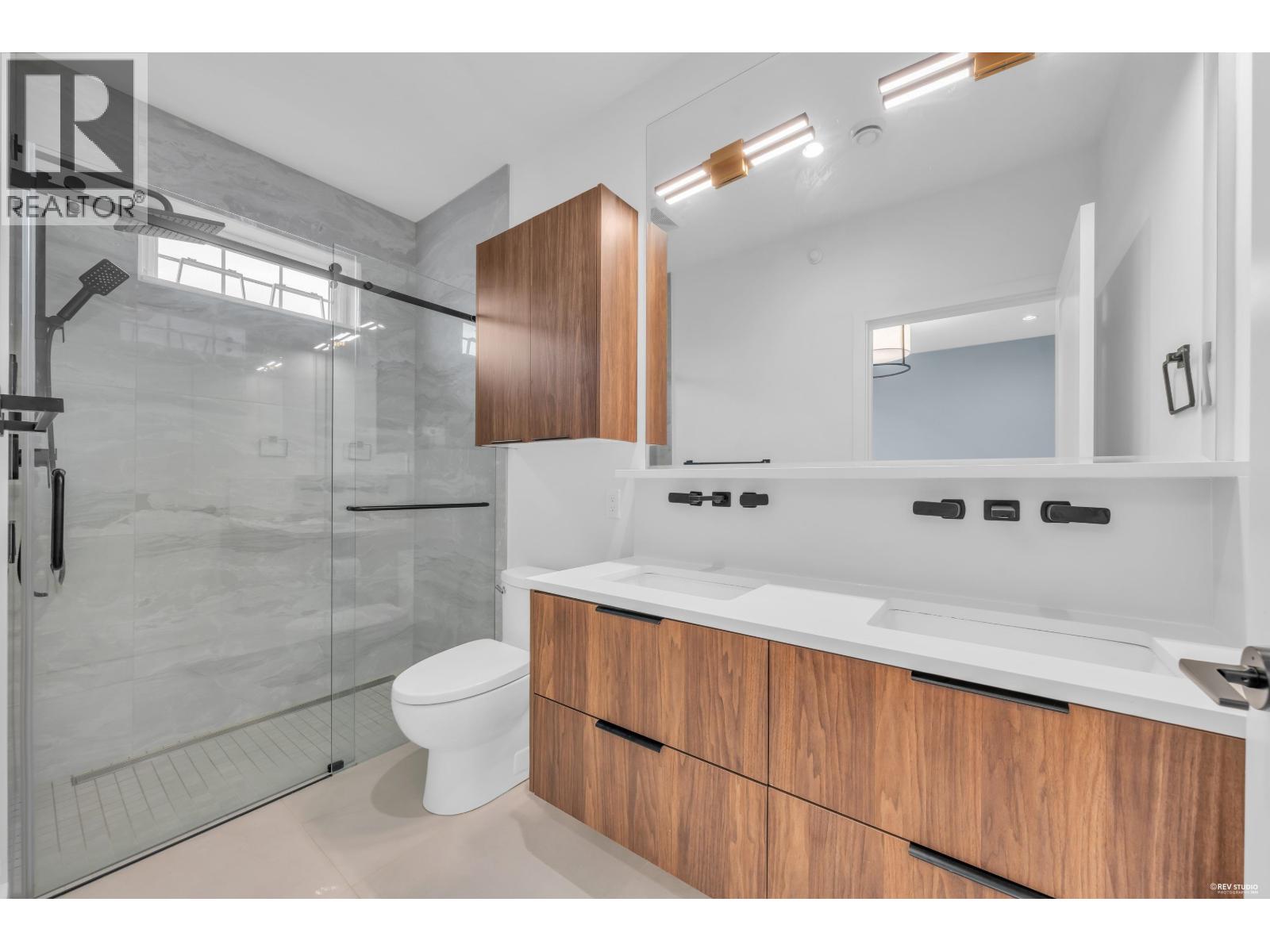 3180 Graveley Street Property Photo 19