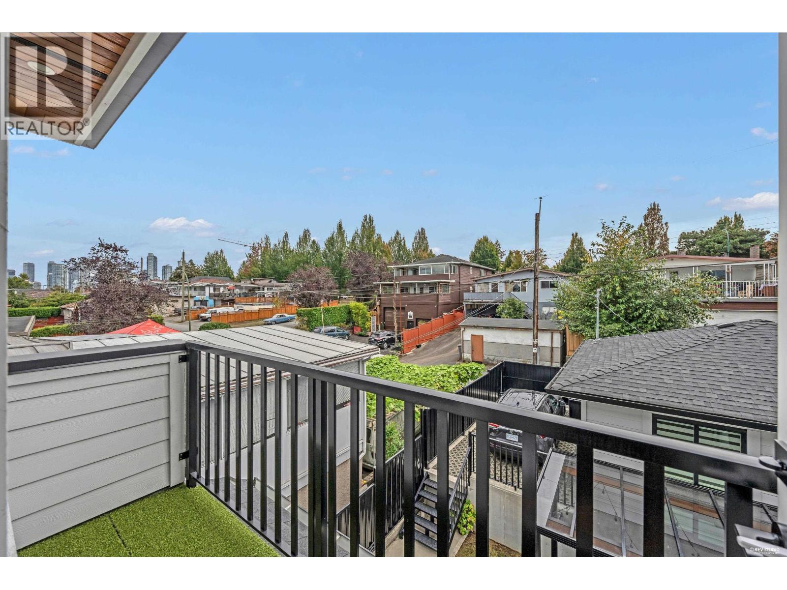 3180 Graveley Street Property Photo 23