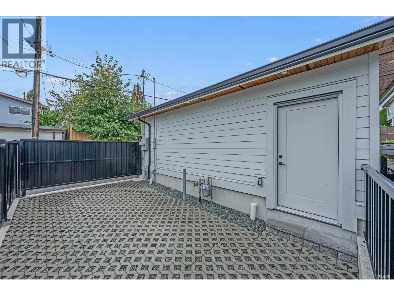 3180 Graveley Street Property Photo 38