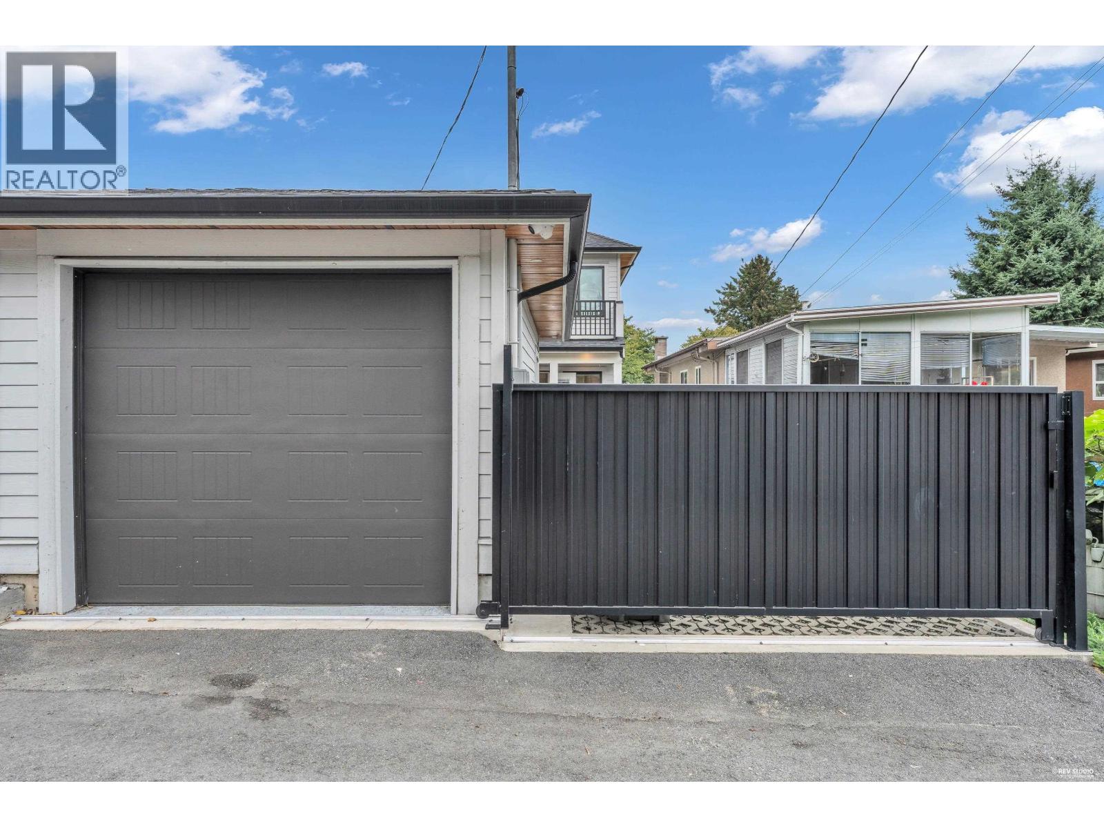 3180 Graveley Street Property Photo 39