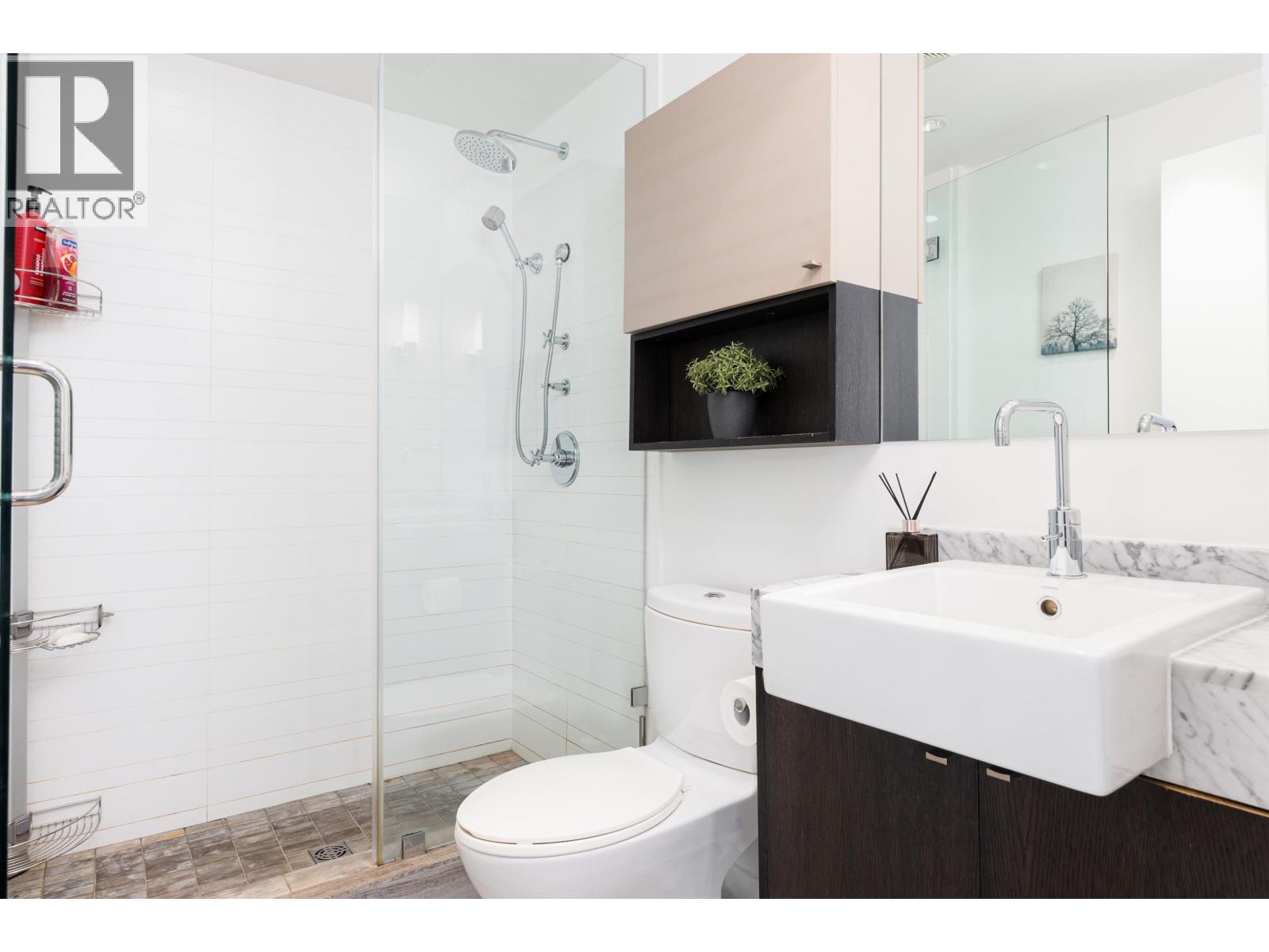 2602 1372 Seymour Street Property Photo 15