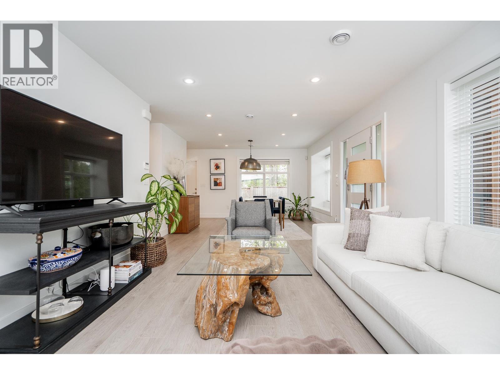 970 Rochester Avenue Property Photo 1