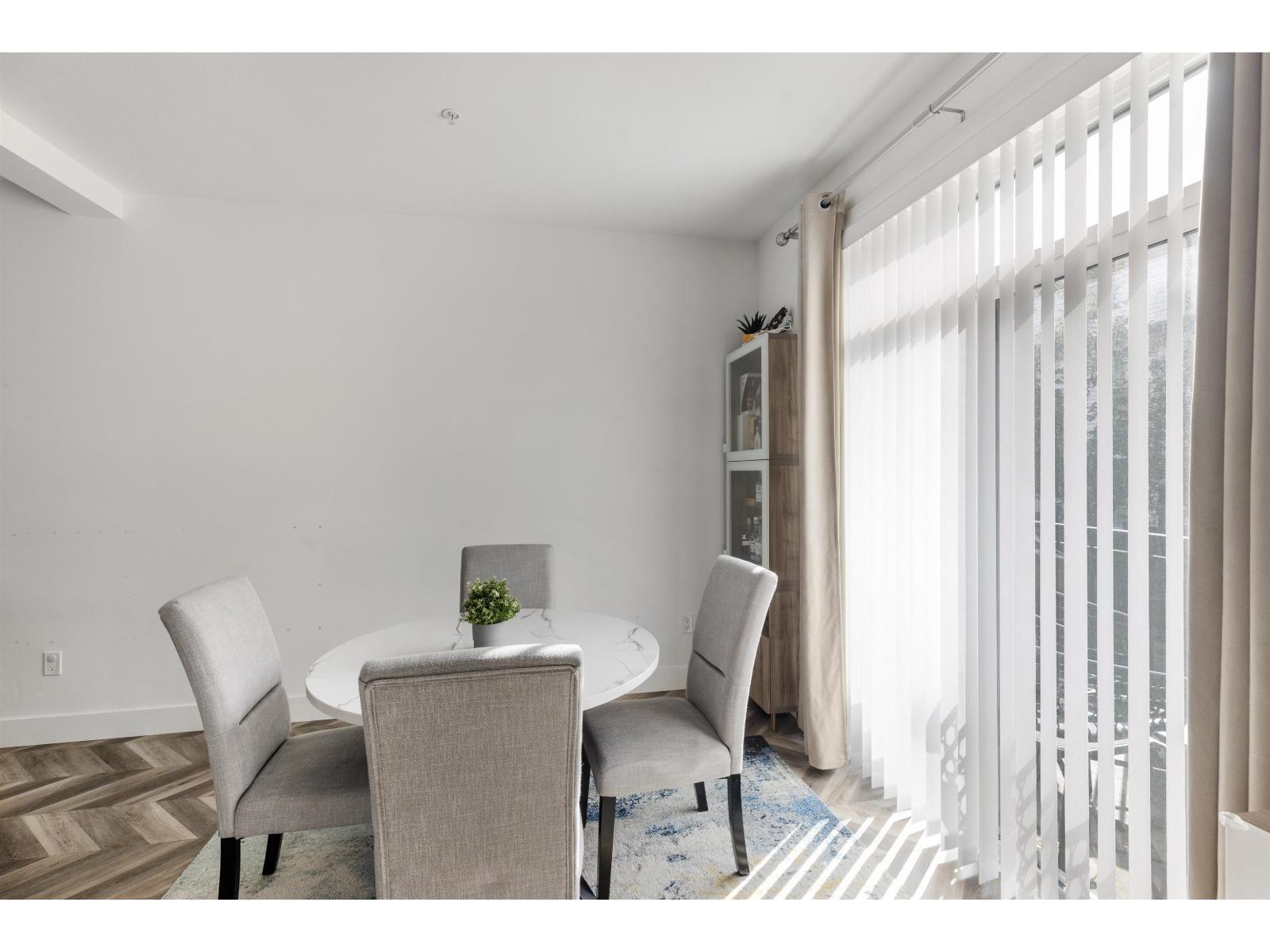 23 8161 201 Street Property Photo 5