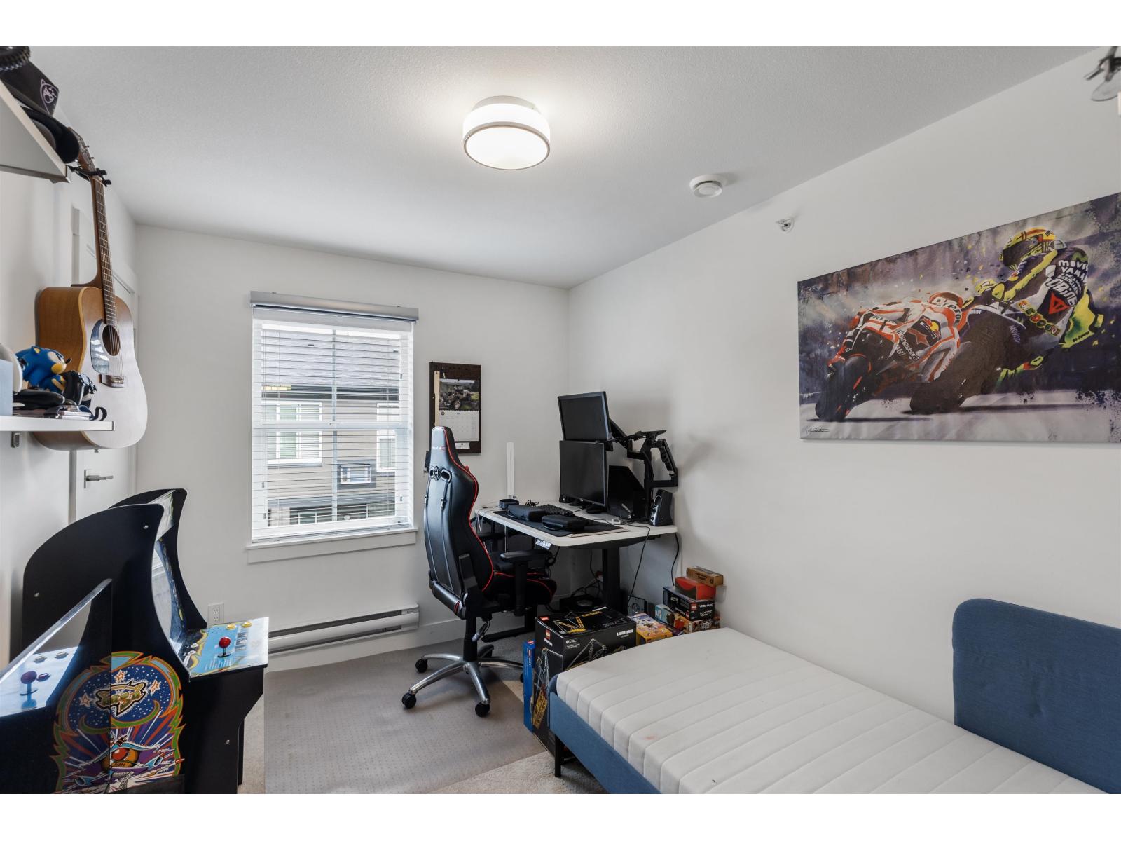 23 8161 201 Street Property Photo 12