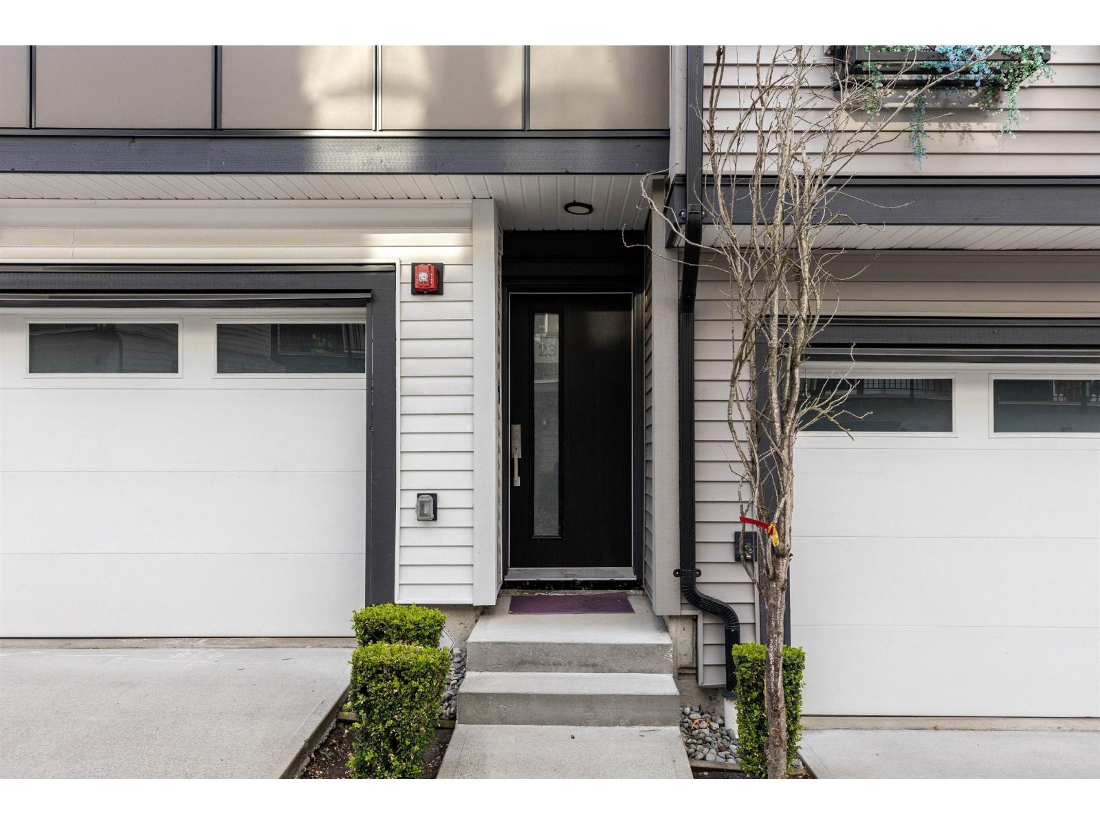 23 8161 201 Street Property Photo 23