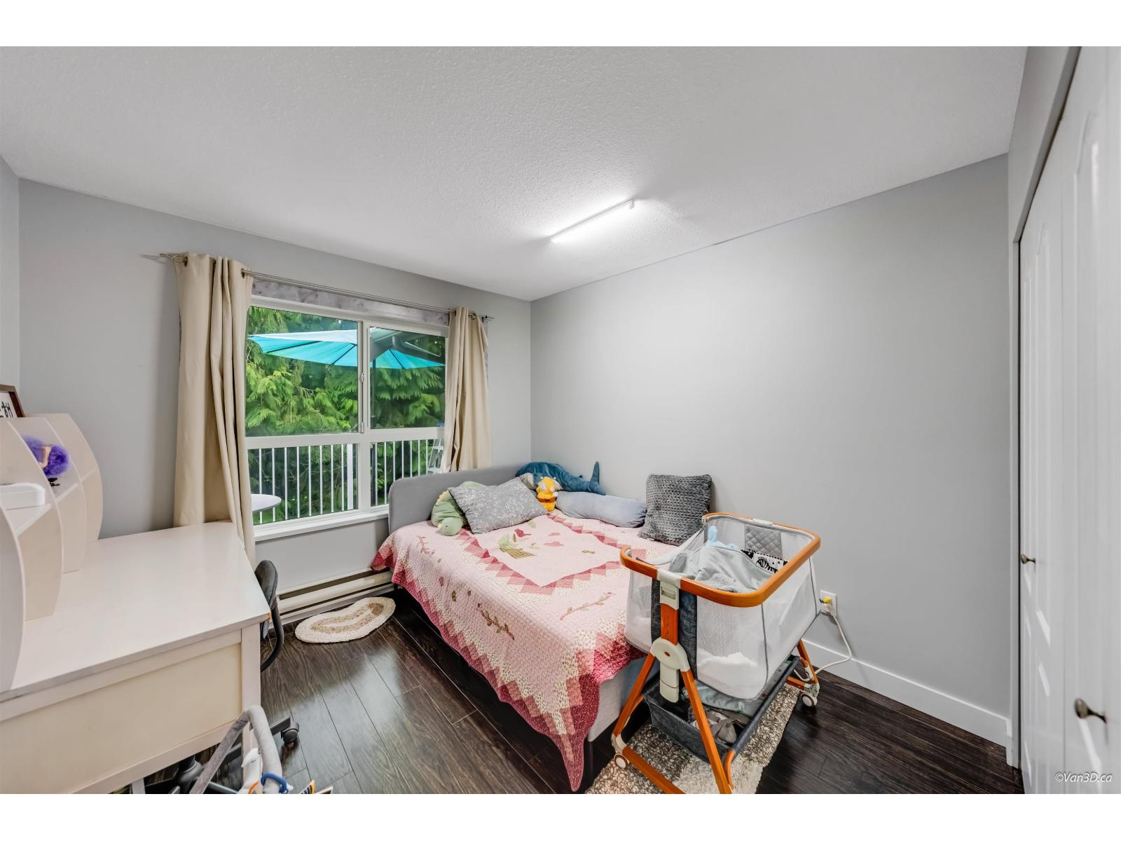 405 9688 148 Street Property Photo 9