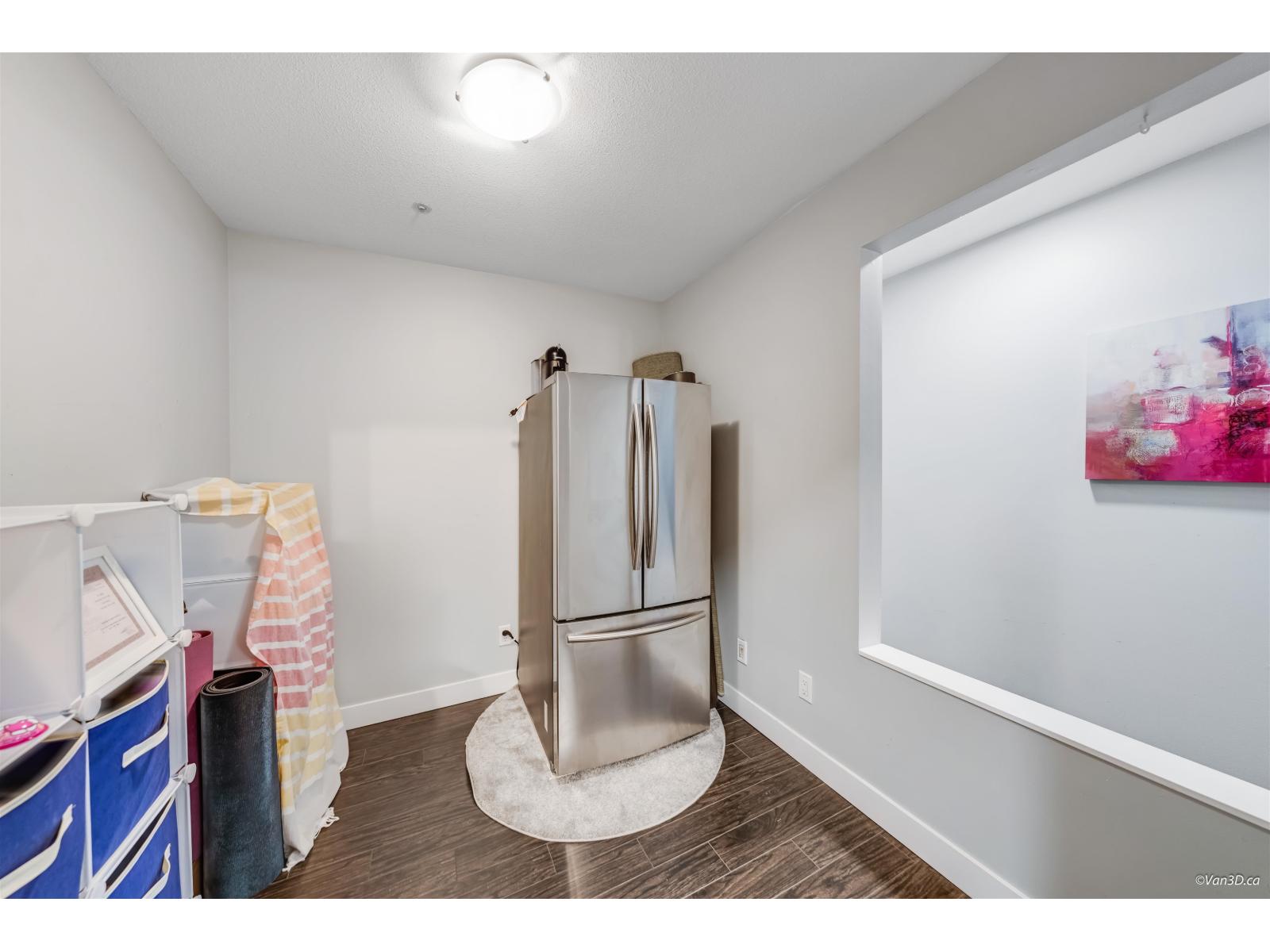 405 9688 148 Street Property Photo 11