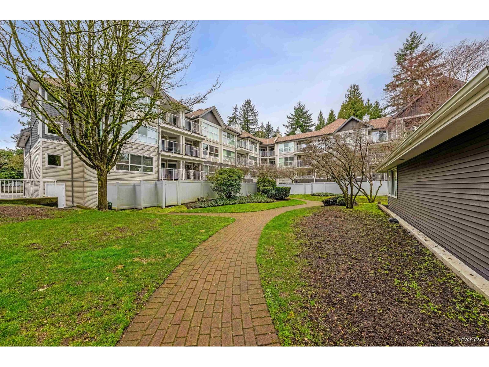 405 9688 148 Street Property Photo 14
