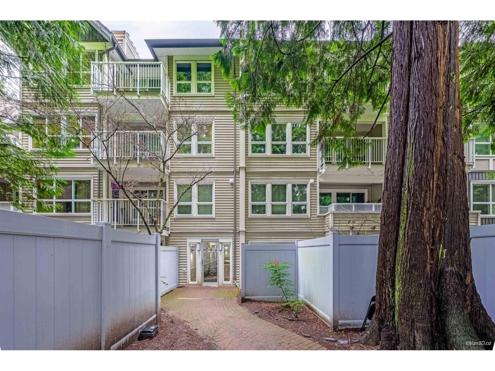 405 9688 148 Street Property Photo 15