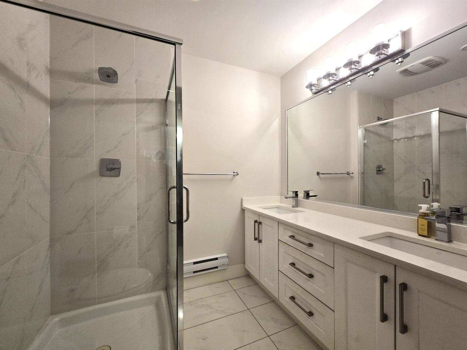 11 32138 George Ferguson Way Property Photo 18