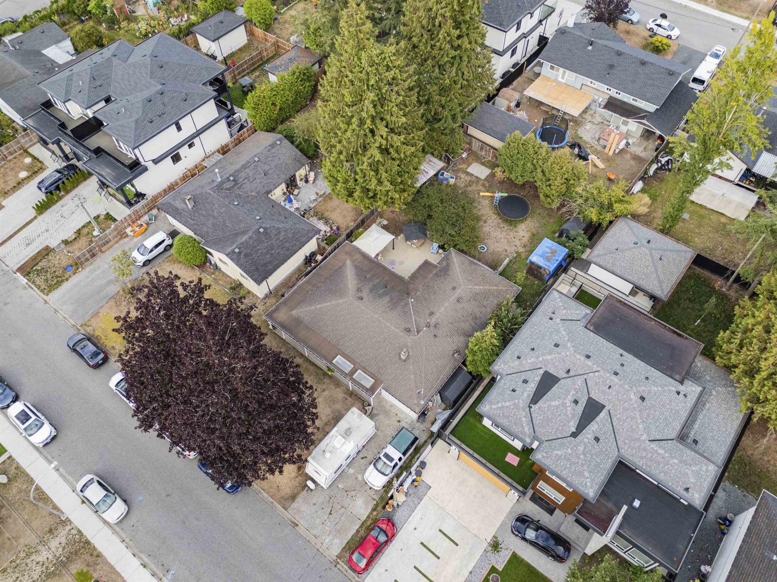 7920 110 Street Property Photo 2