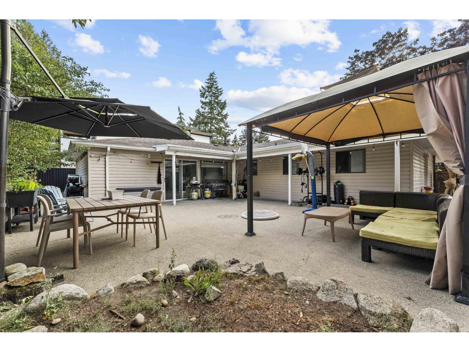 7920 110 Street Property Photo 11