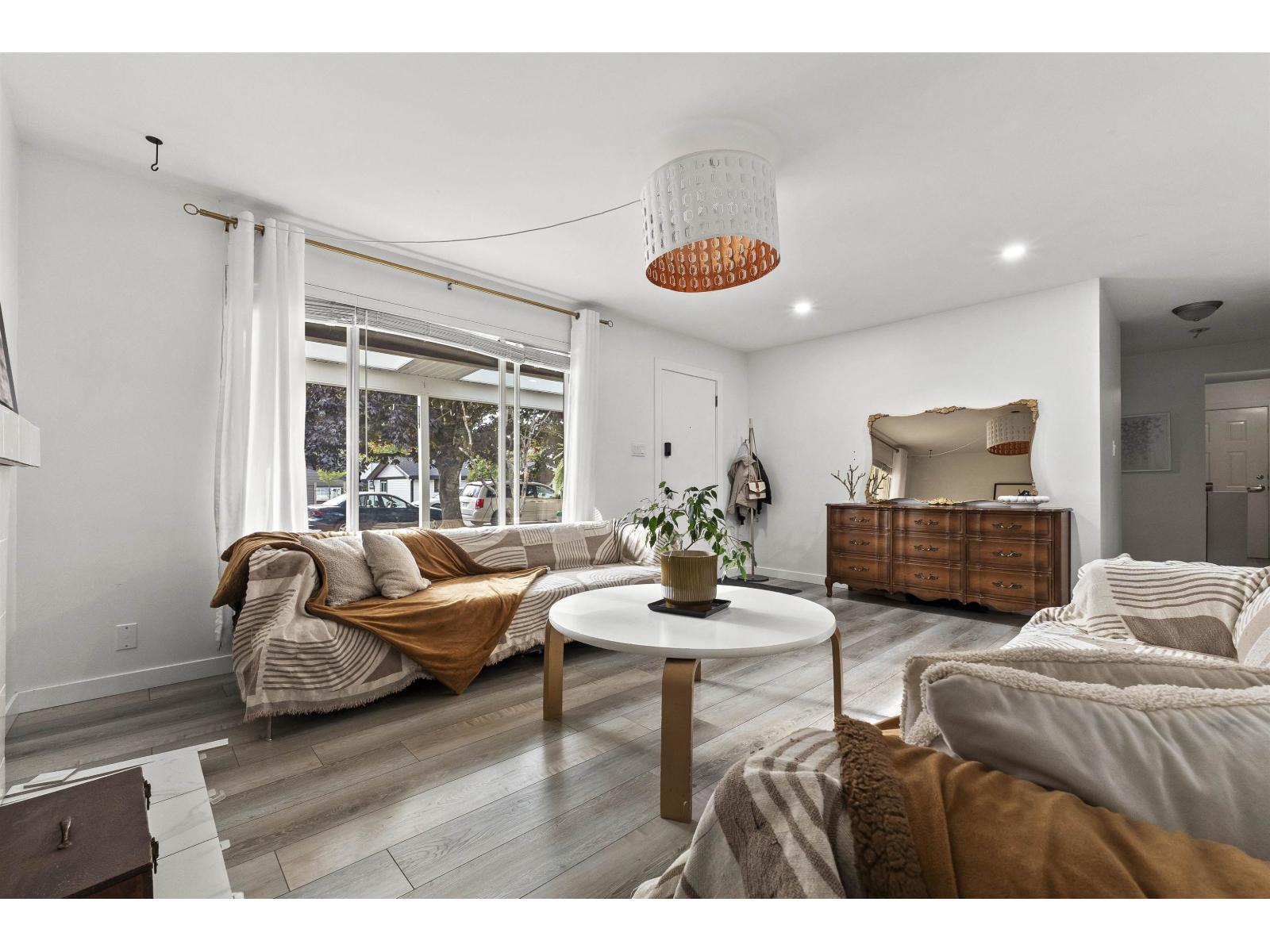 7920 110 Street Property Photo 15