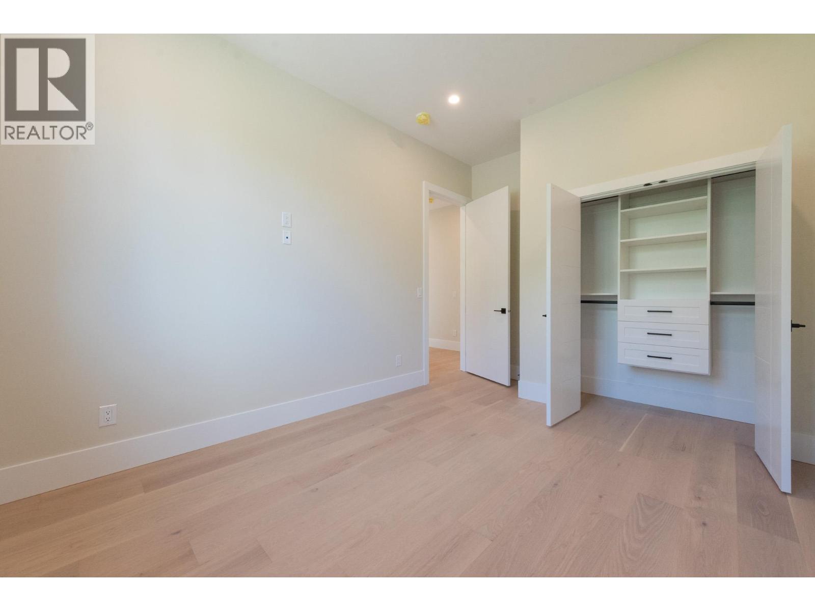 5962/64 Barnacle Street Property Photo 20