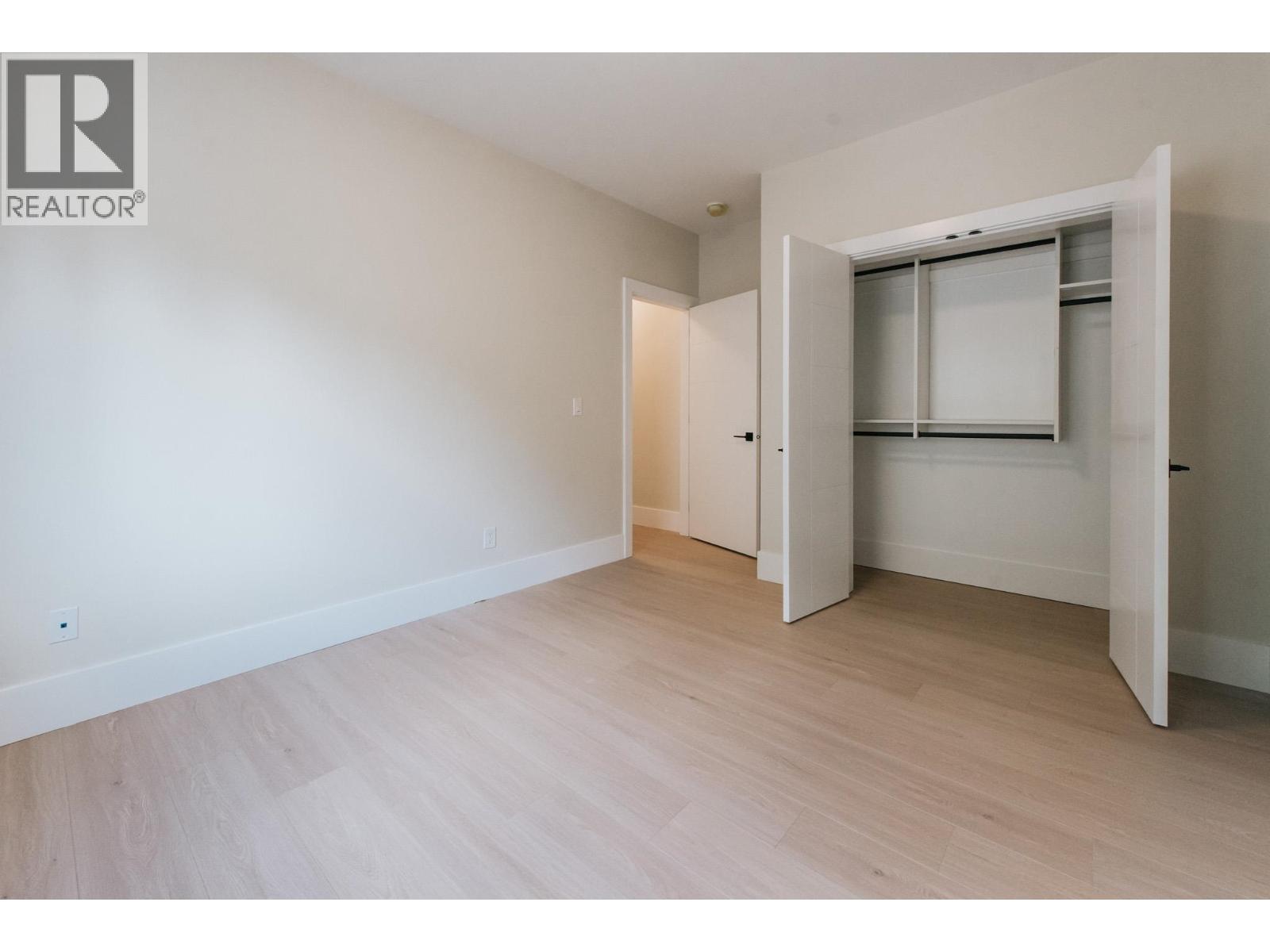 5962/64 Barnacle Street Property Photo 32