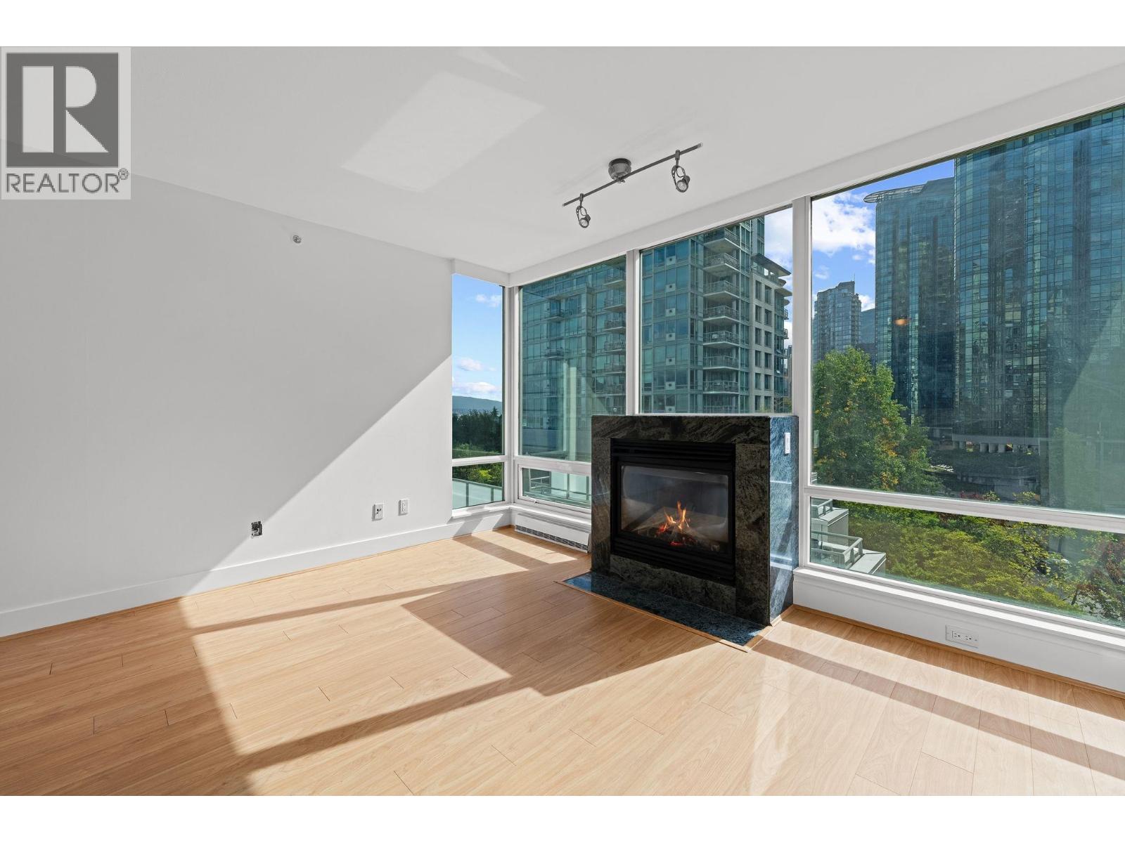 505 590 Nicola Street Property Photo 1