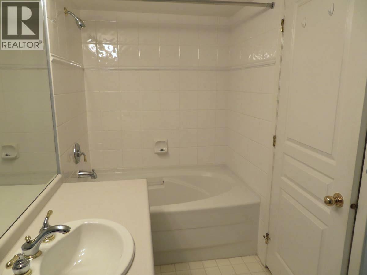 215 1242 Town Centre Boulevard Property Photo 7