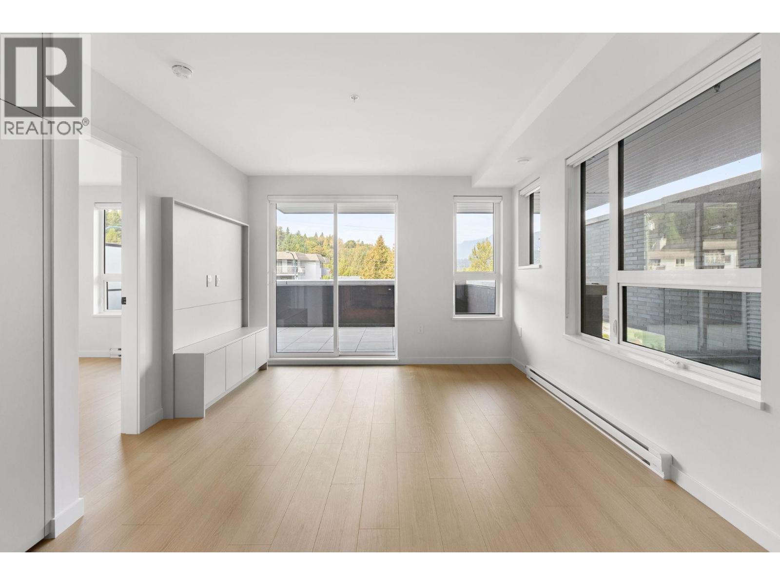 213 2015 St. Johns Street Property Photo 1