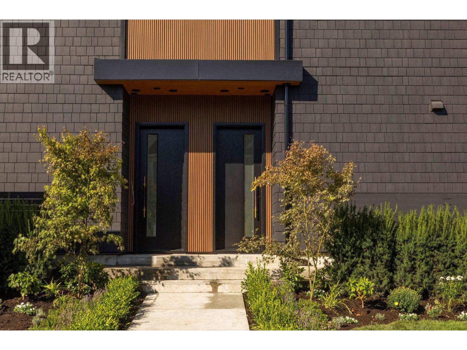 1 3185 Vine Street Property Photo 27