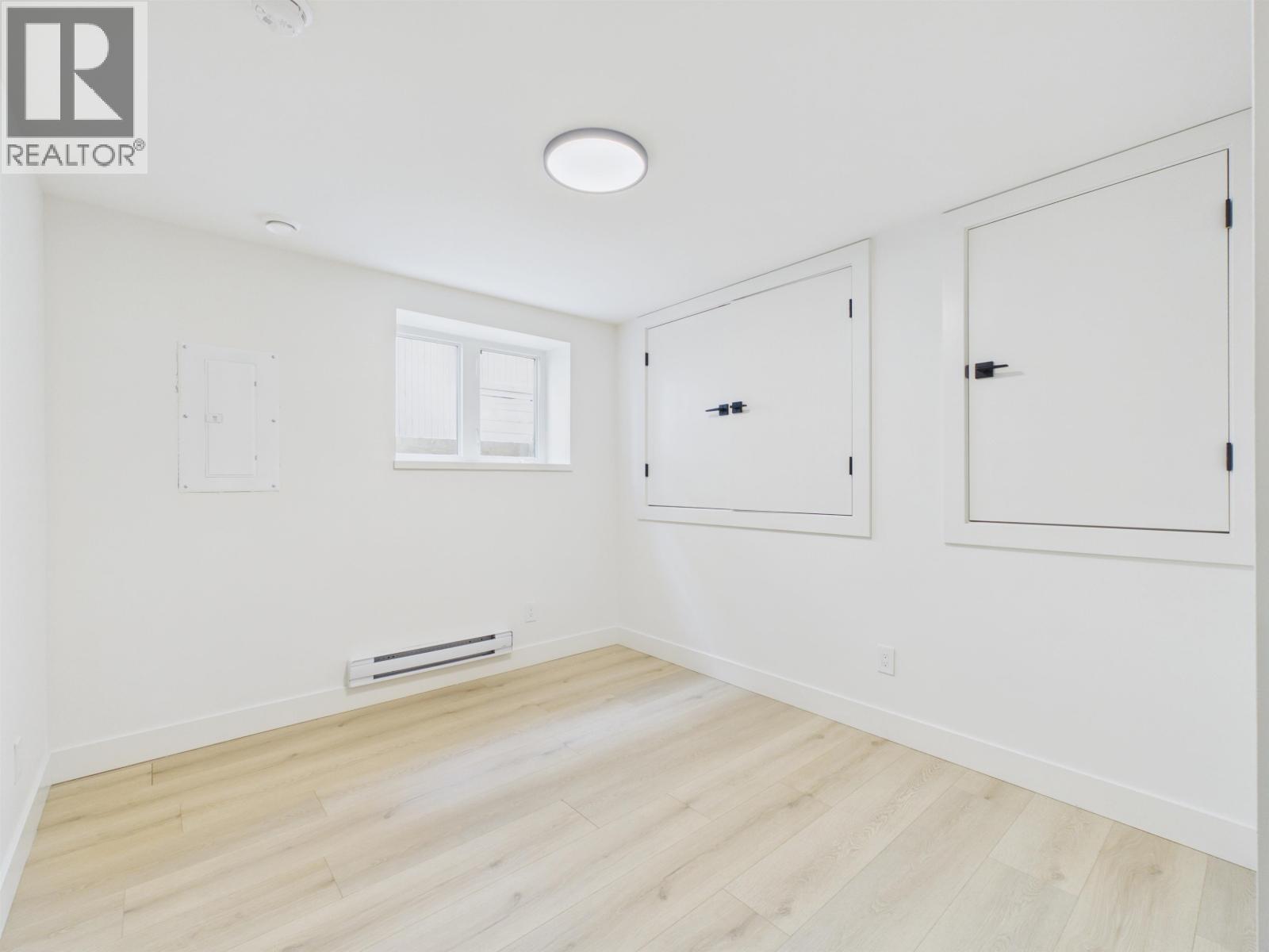 217 E Eighth Avenue Property Photo 26