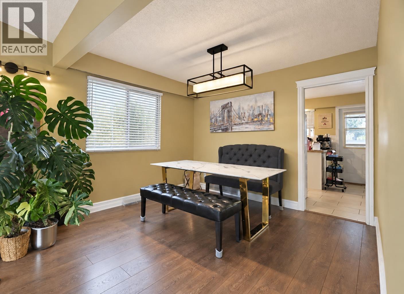 4158 Kenny Court Property Photo 7
