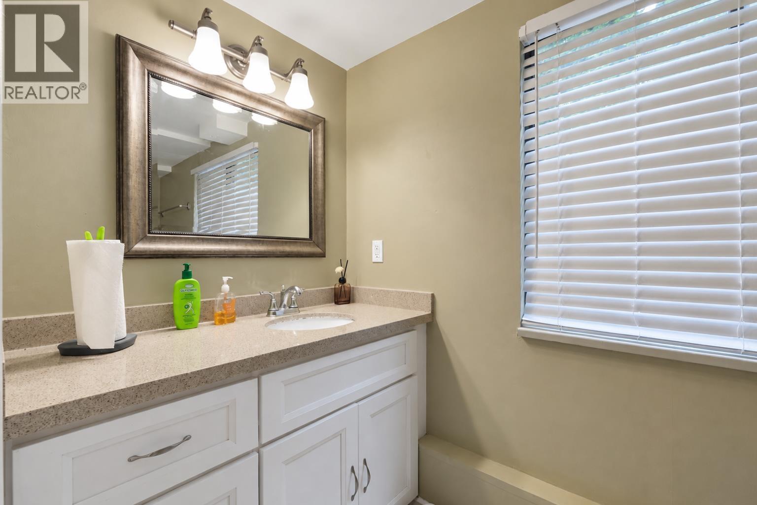 4158 Kenny Court Property Photo 17