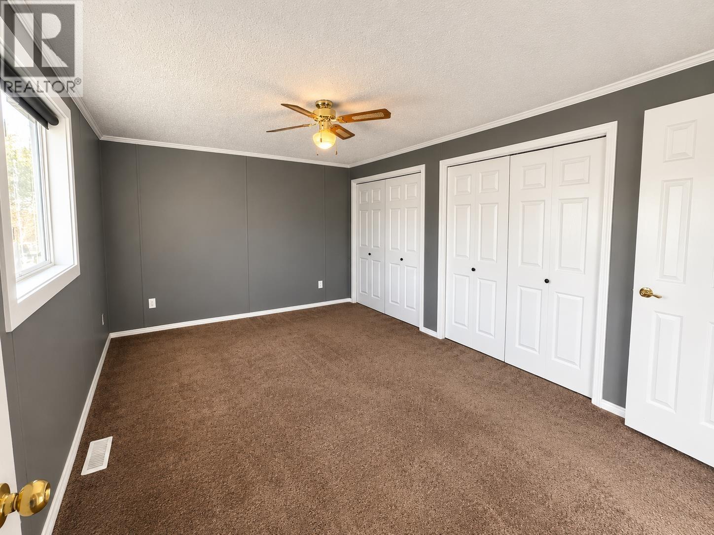 3 3278 Third Avenue Property Photo 6