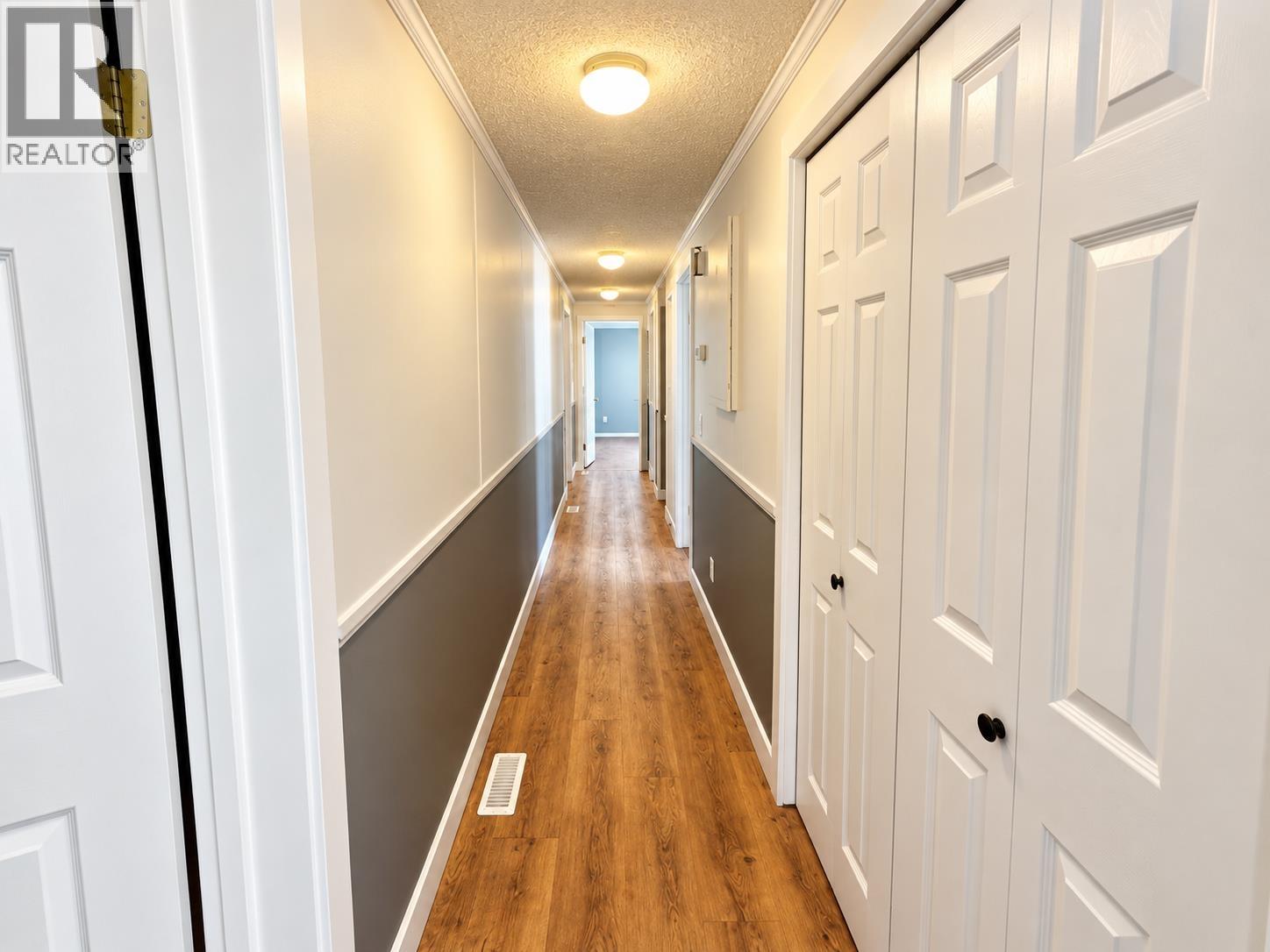 3 3278 Third Avenue Property Photo 15