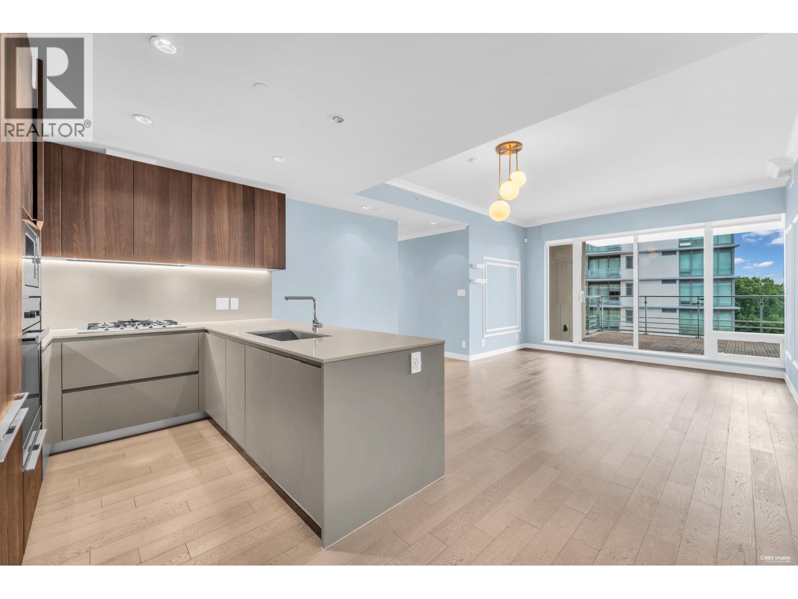 709 6622 Pearson Way Property Photo 2