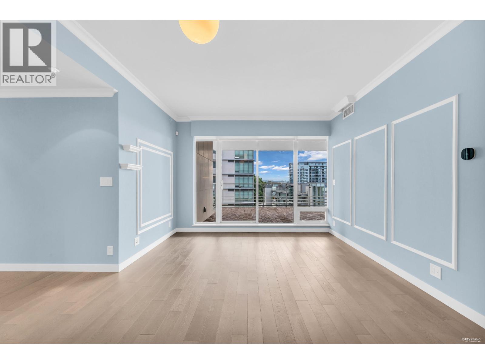 709 6622 Pearson Way Property Photo 4