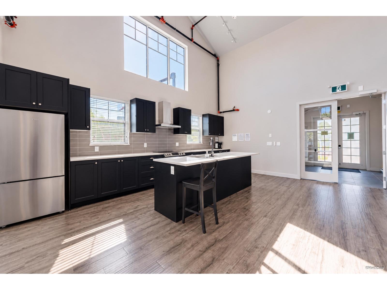 A502 20487 65 Avenue Property Photo 31