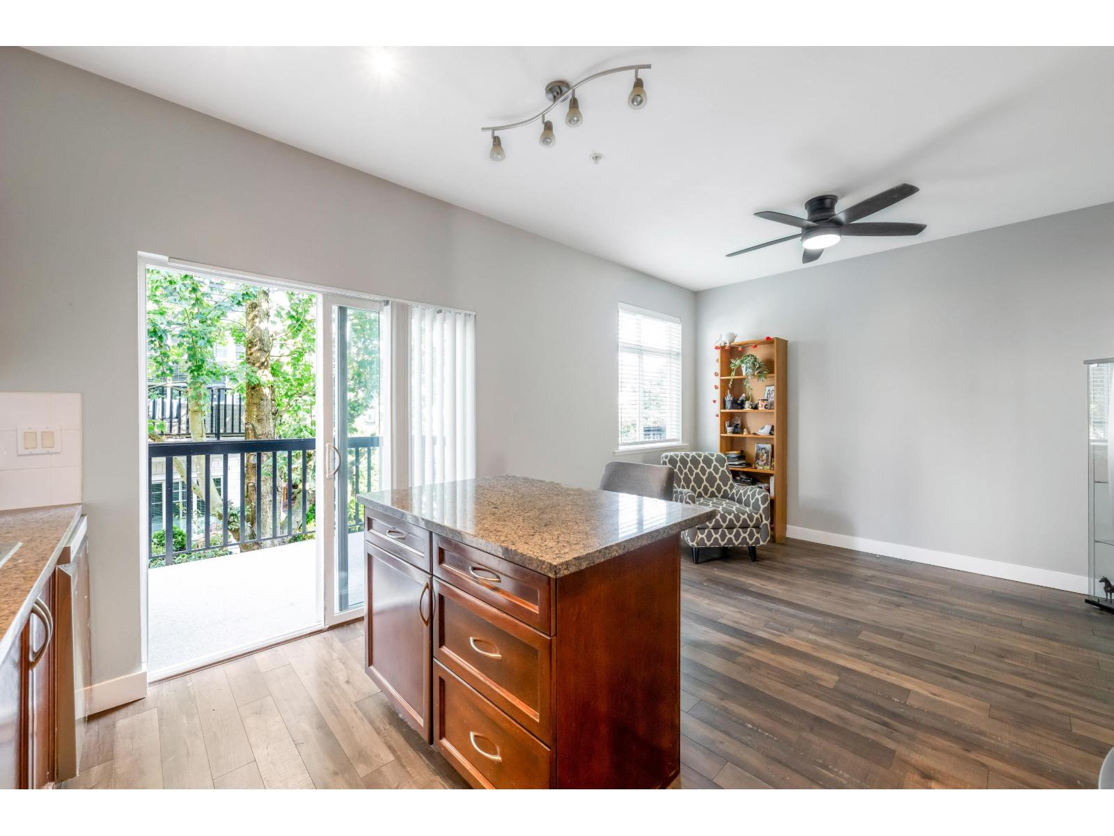 92 19932 70 Avenue Property Photo 16