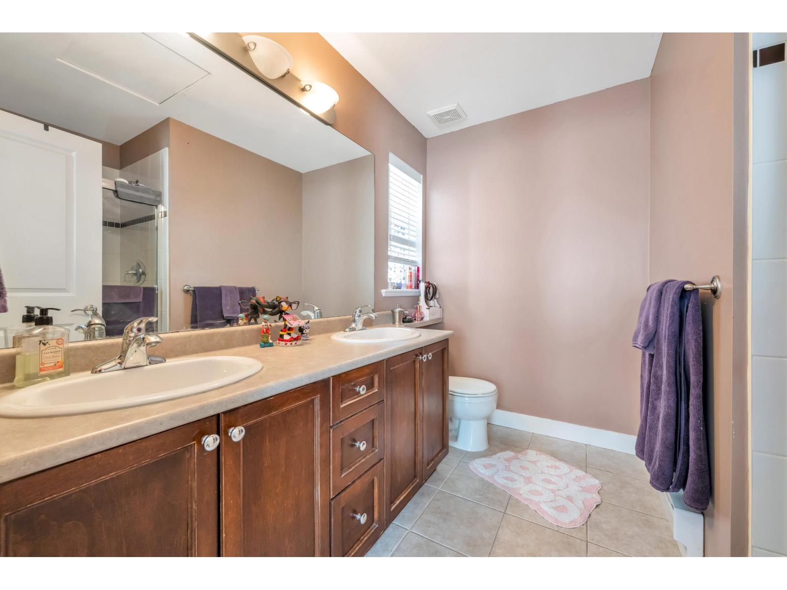 92 19932 70 Avenue Property Photo 31