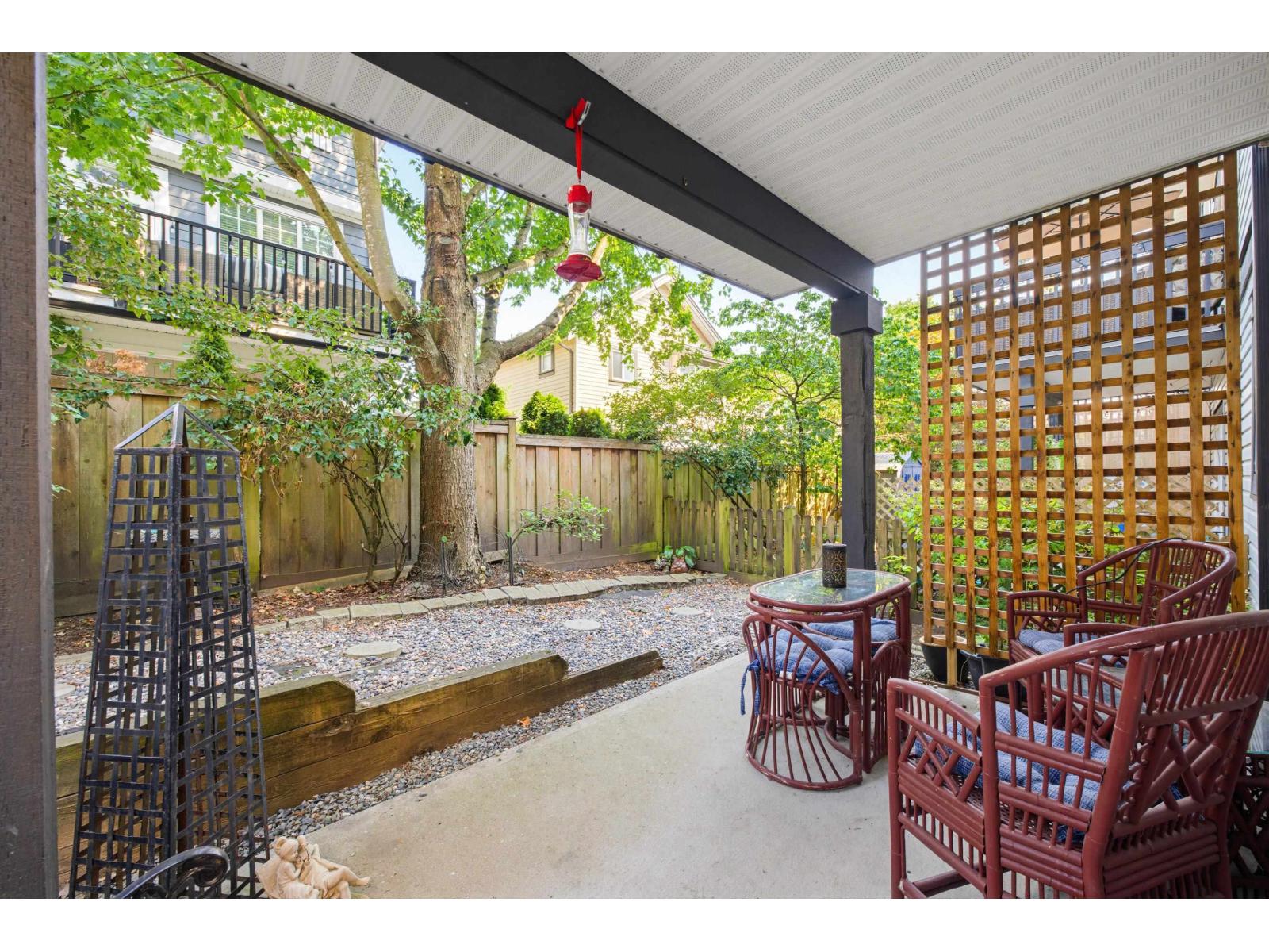 92 19932 70 Avenue Property Photo 34