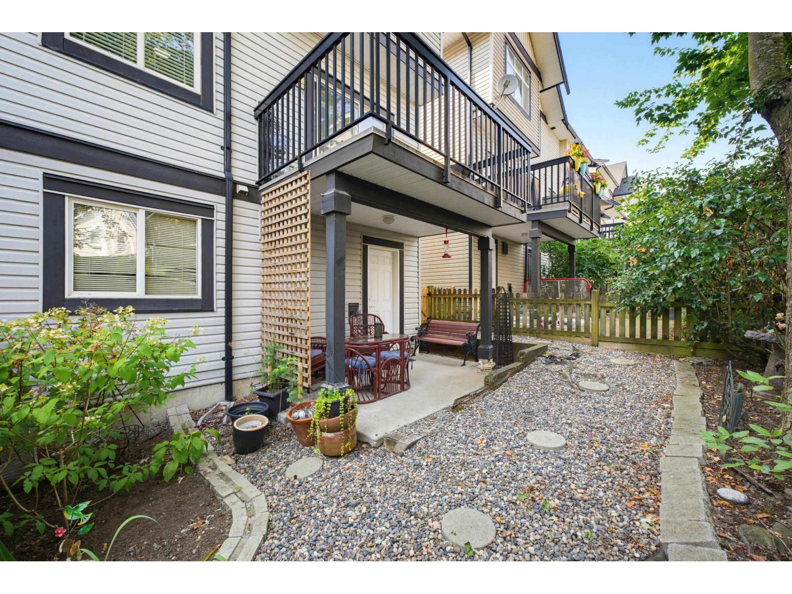 92 19932 70 Avenue Property Photo 36