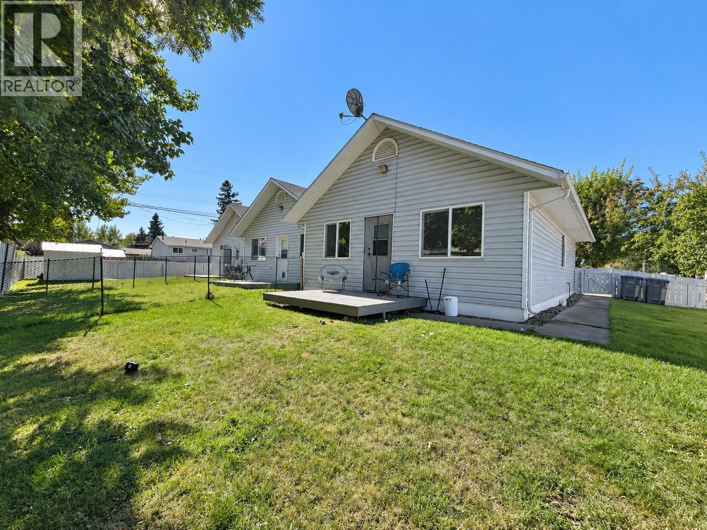 2222-2226 Poulton Avenue Property Photo 20