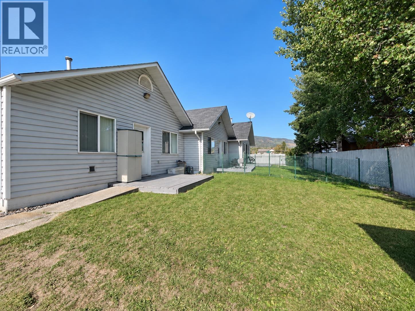 2222-2226 Poulton Avenue Property Photo 21