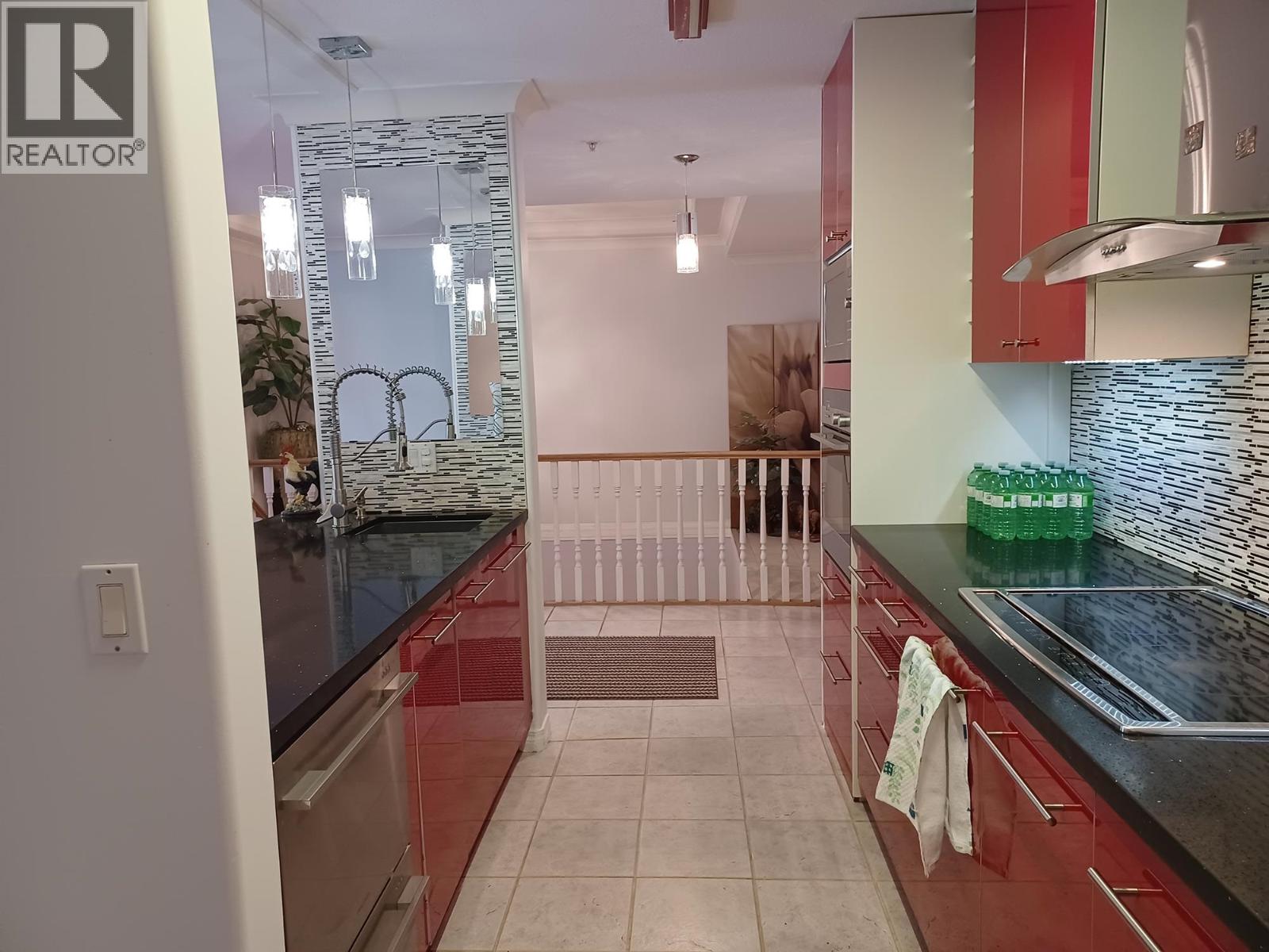 210 3176 Plateau Boulevard Property Photo 10