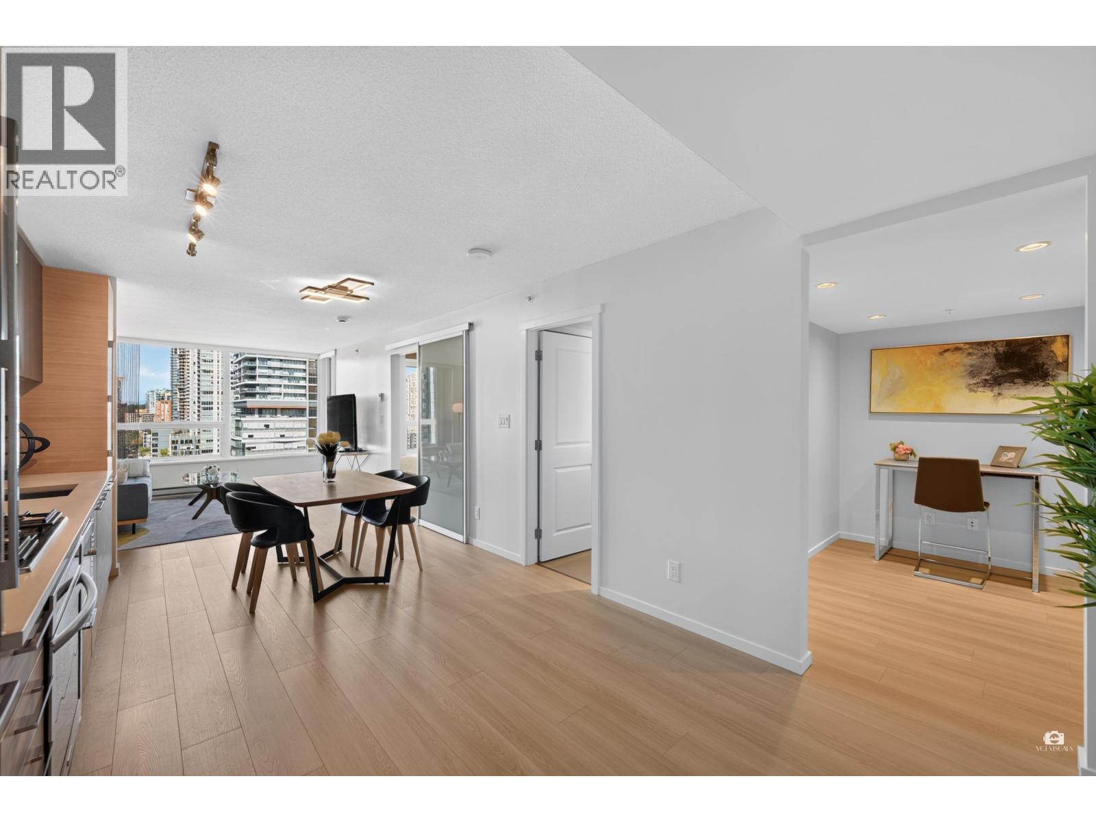 1806 6658 Dow Avenue Property Photo 10