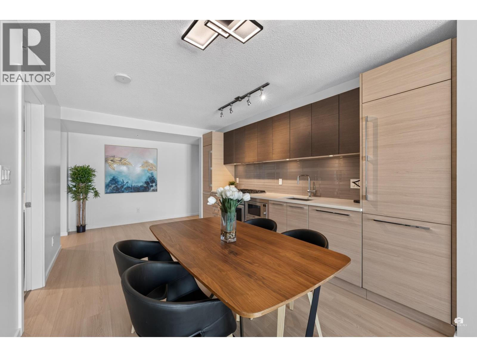 1806 6658 Dow Avenue Property Photo 13