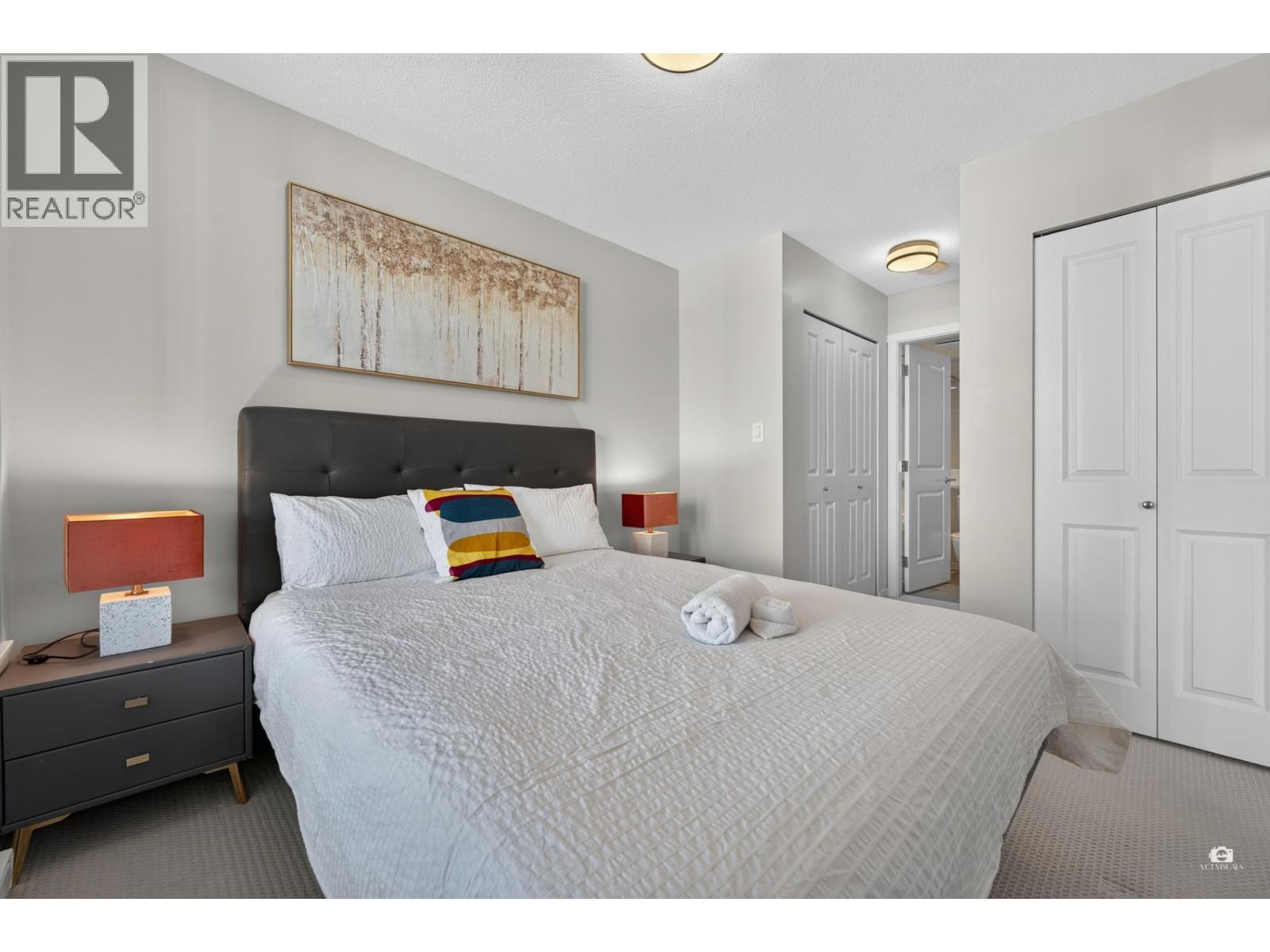 1806 6658 Dow Avenue Property Photo 16