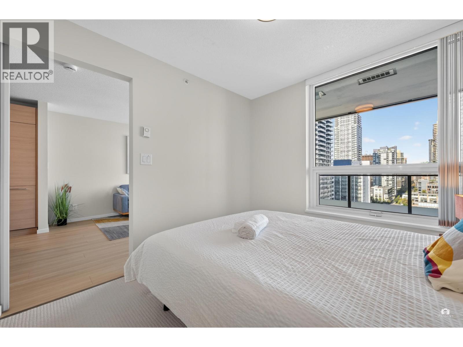 1806 6658 Dow Avenue Property Photo 17